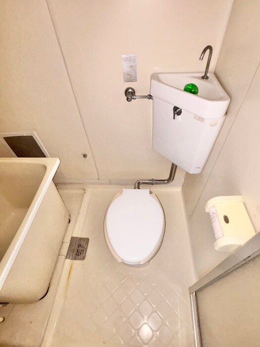 物件内観写真12　(トイレ)