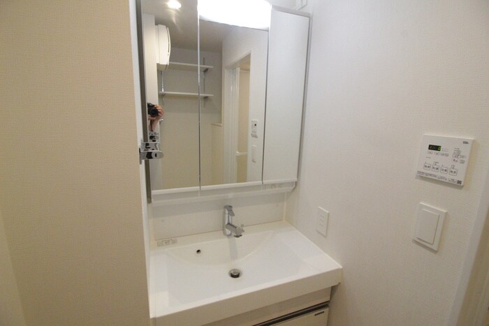 物件内観写真12　(洗面)