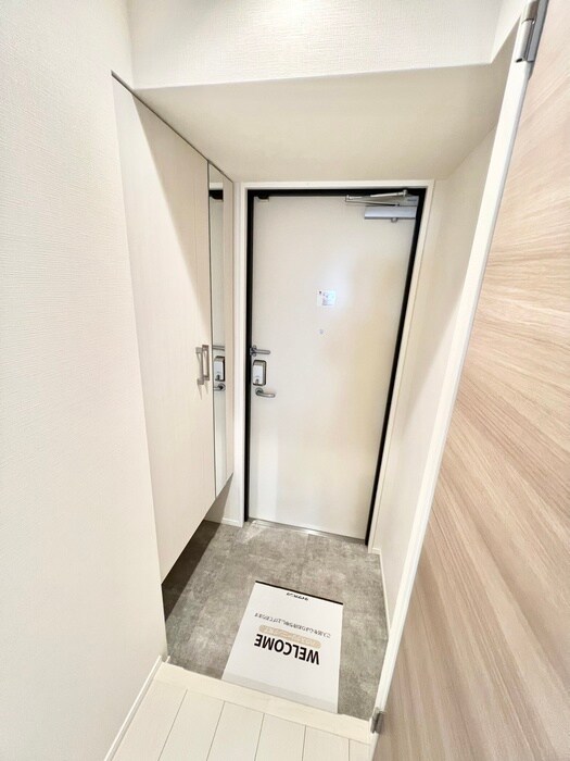 物件内観写真17　(玄関)