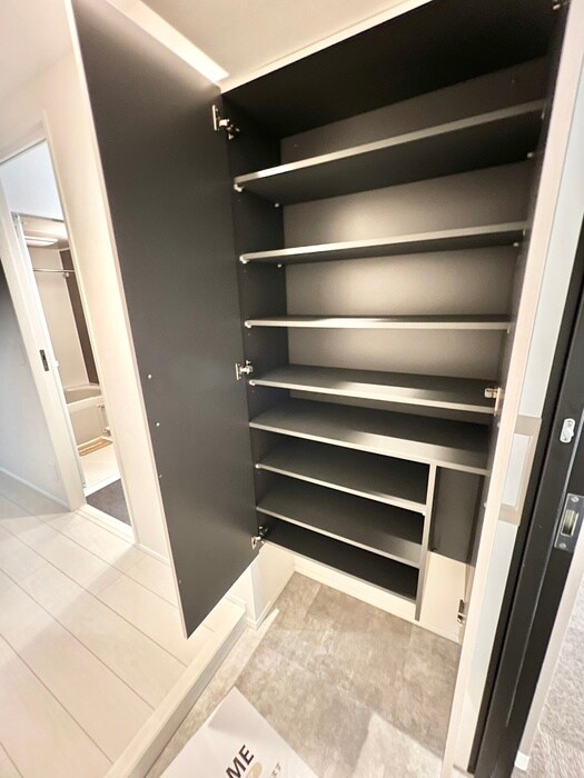 物件内観写真18　(靴箱)