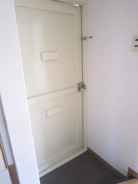 物件内観写真14　(玄関)