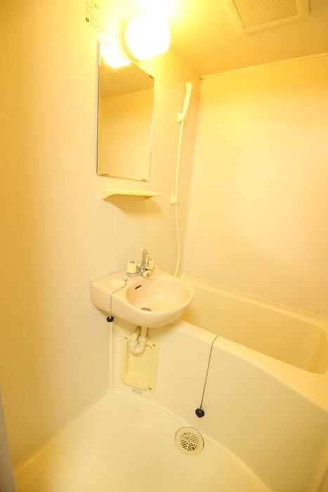 物件内観写真12　(バス／シャワールーム等)