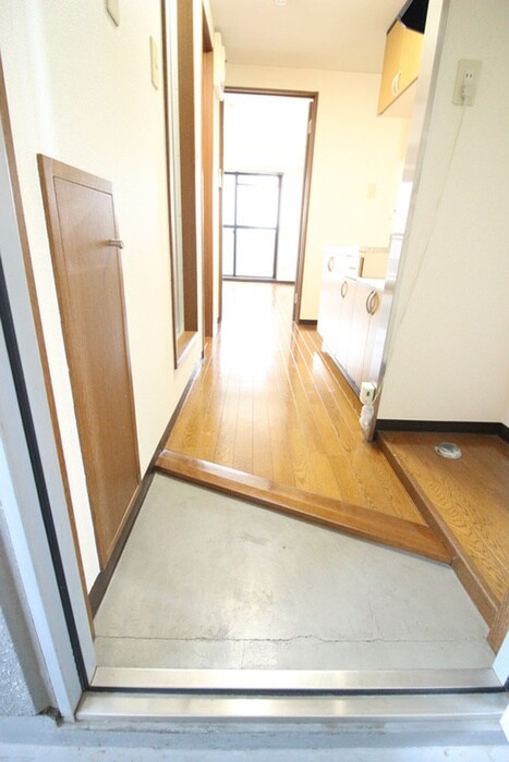 物件内観写真17　(廊下)