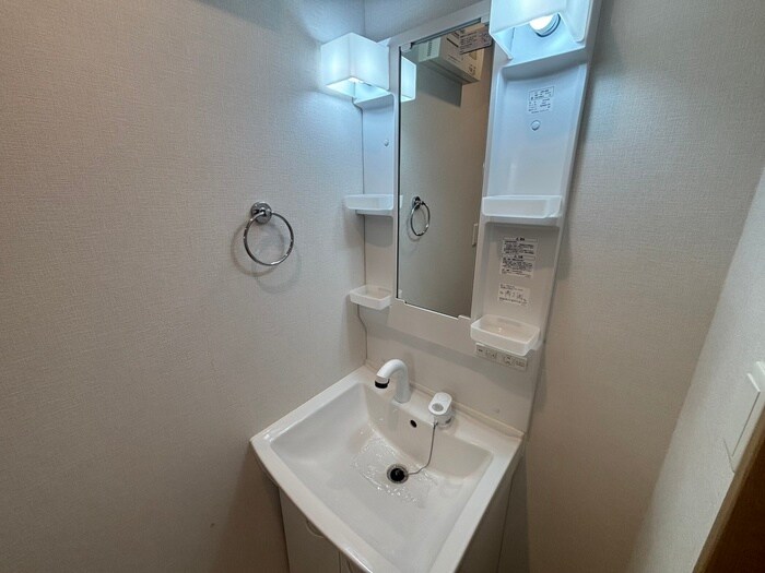 物件内観写真11　(洗面)