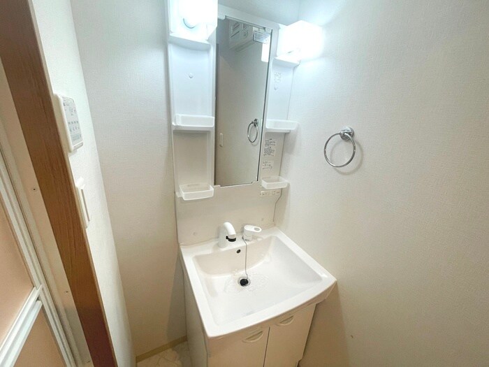 物件内観写真13　(洗面)