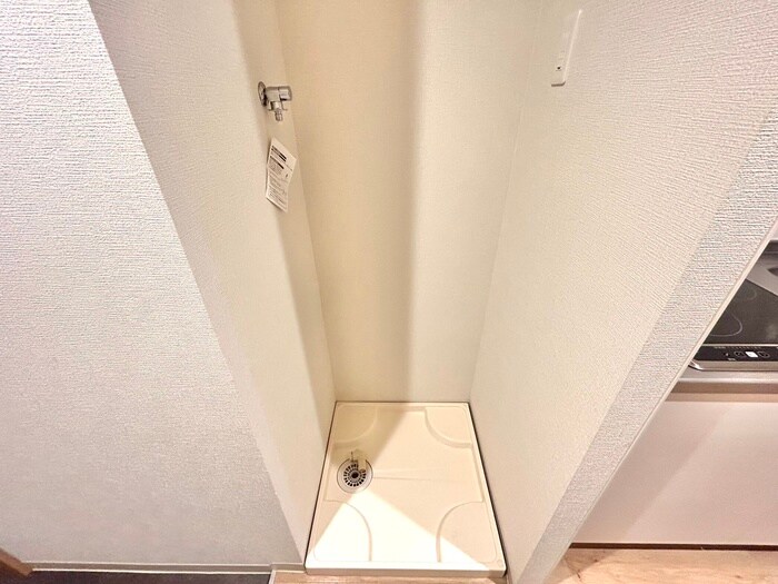 物件内観写真13　(洗濯機置場)