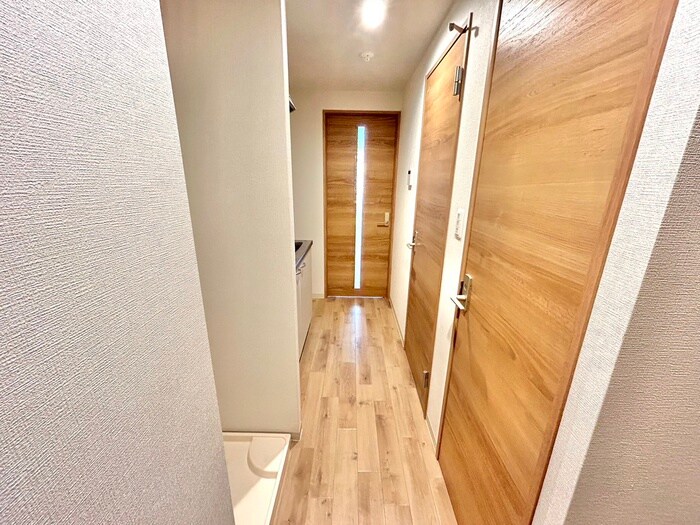 物件内観写真17　(廊下)