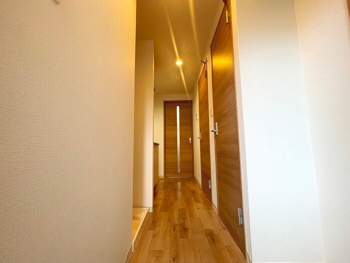 物件内観写真18　(廊下)