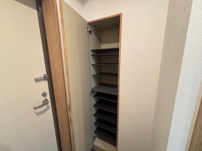 物件内観写真19　(靴箱)