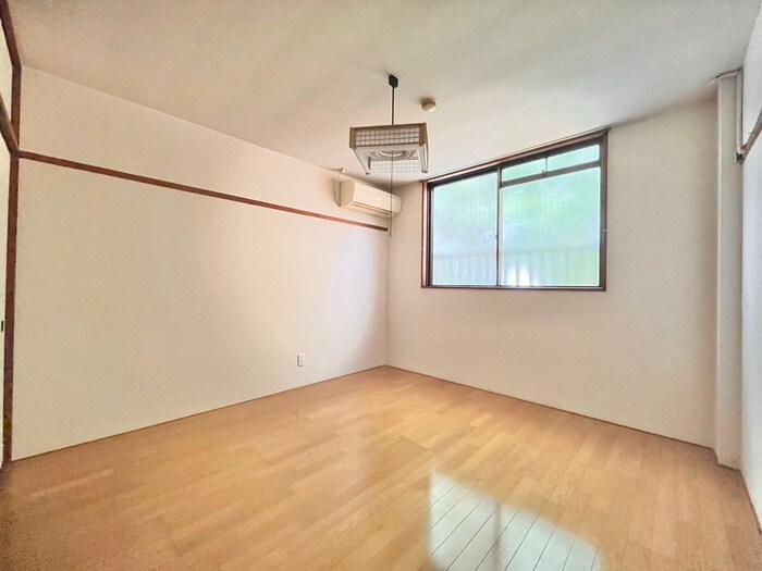 物件内観写真10　(居室)