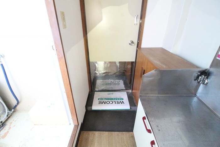 物件内観写真14　(玄関)