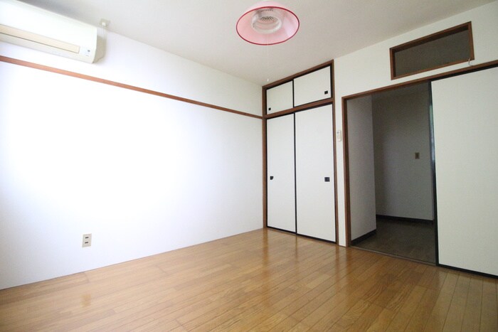 物件内観写真18　(居室)