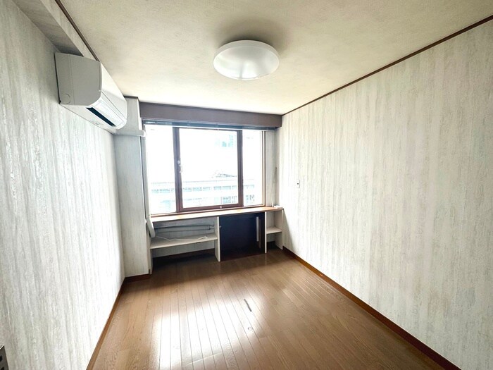 物件内観写真5　(居室)