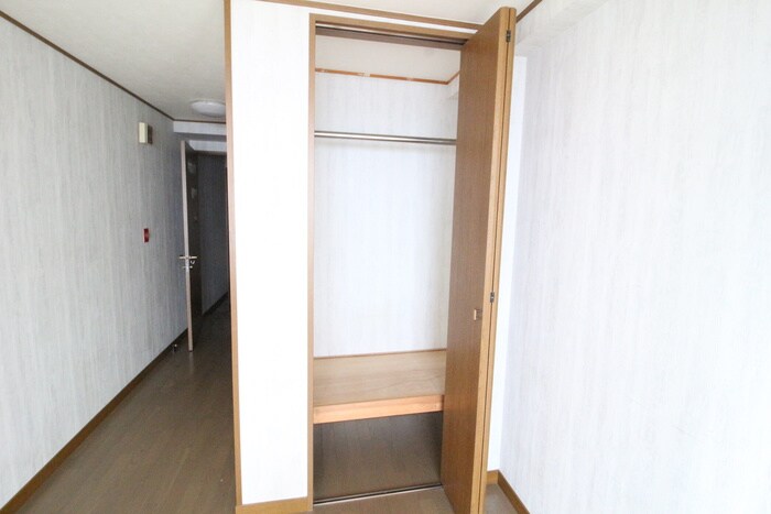 物件内観写真7　(収納)