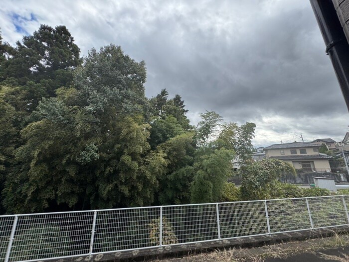 物件内観写真22　(室内からの展望)