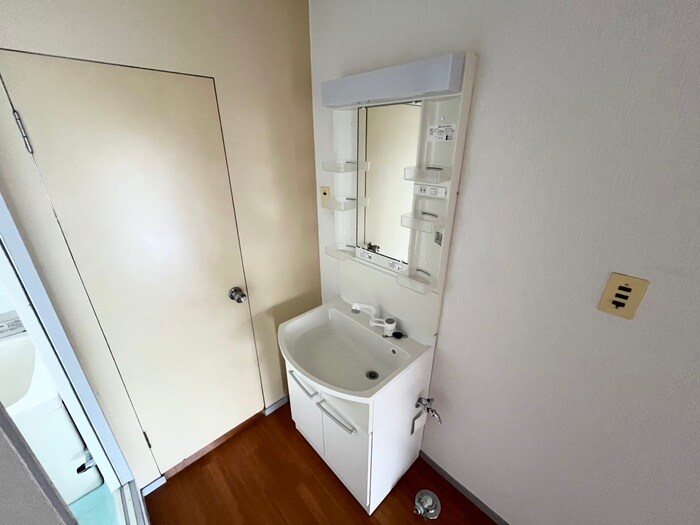 物件内観写真12　(洗面)