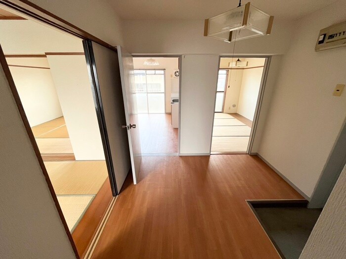 物件内観写真15　(廊下)