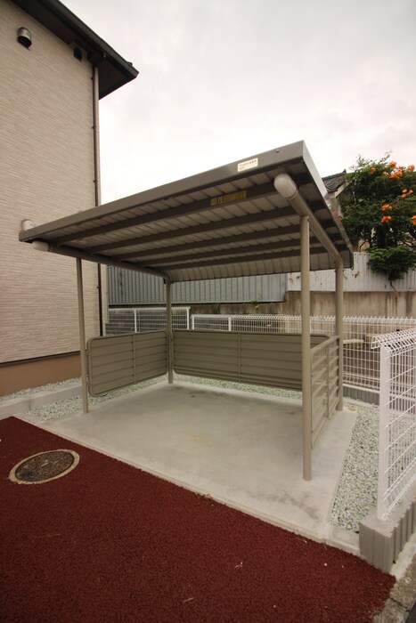 物件外観写真6　(駐輪場)
