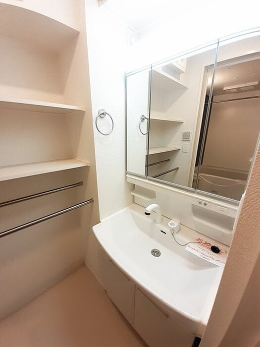 物件内観写真10　(洗面)