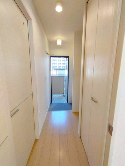 物件内観写真19　(廊下)