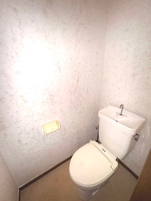 物件内観写真11　(トイレ)