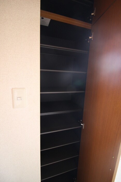 物件内観写真15　(靴箱)