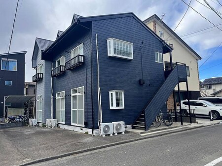 ペレオ河原町外観写真