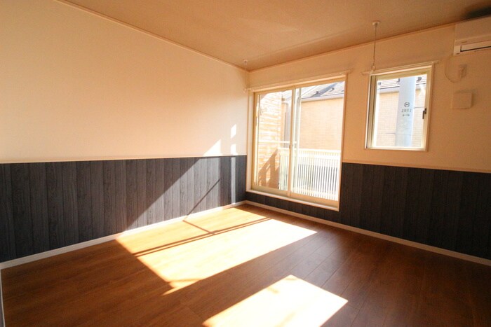 物件内観写真9　(居室)