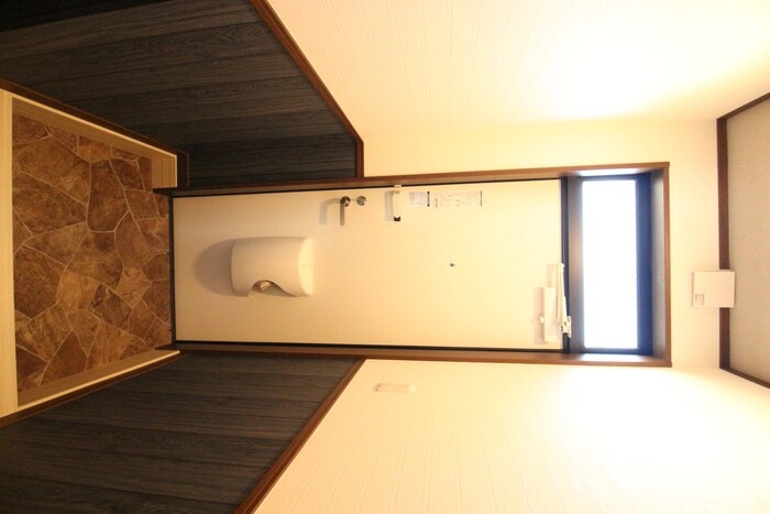 物件内観写真18　(玄関)