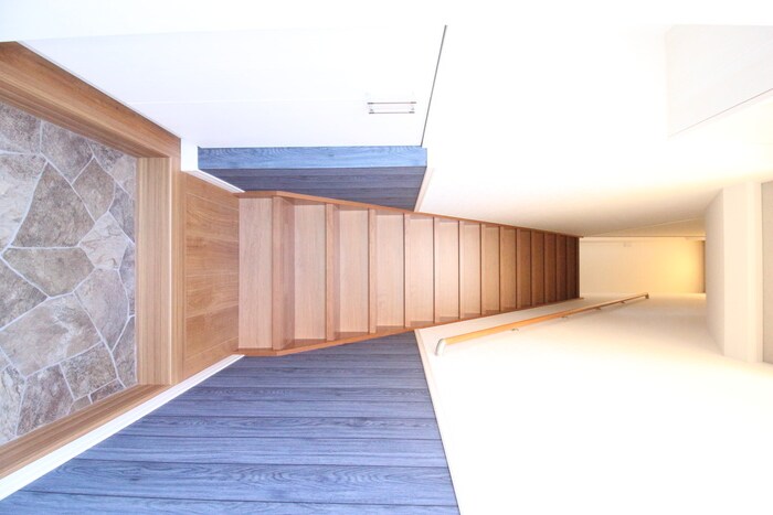 物件内観写真19　(玄関)