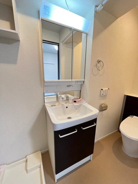 物件内観写真11　(洗面)