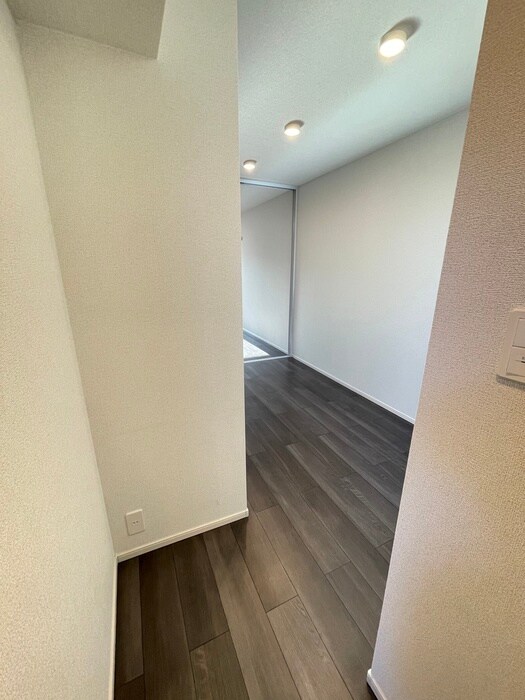 物件内観写真18　(廊下)