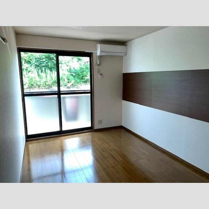 物件内観写真11　(居室)