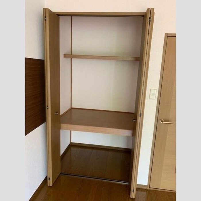 物件内観写真15　(収納)