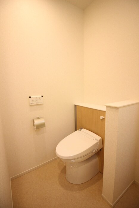 物件内観写真10　(トイレ)
