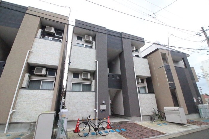 物件外観写真2　(外観写真)