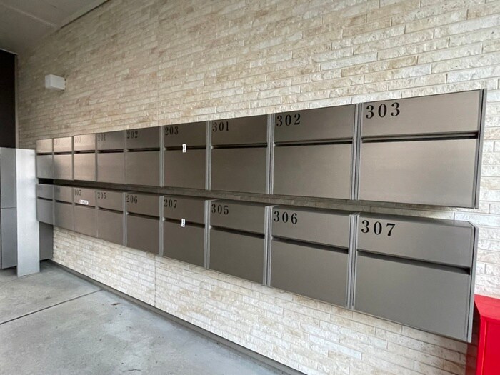 物件外観写真4　(建物設備)