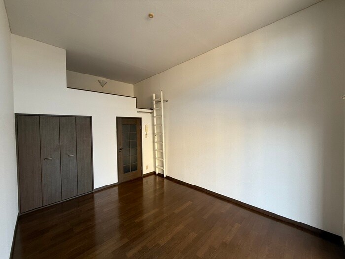 物件内観写真10　(居室)