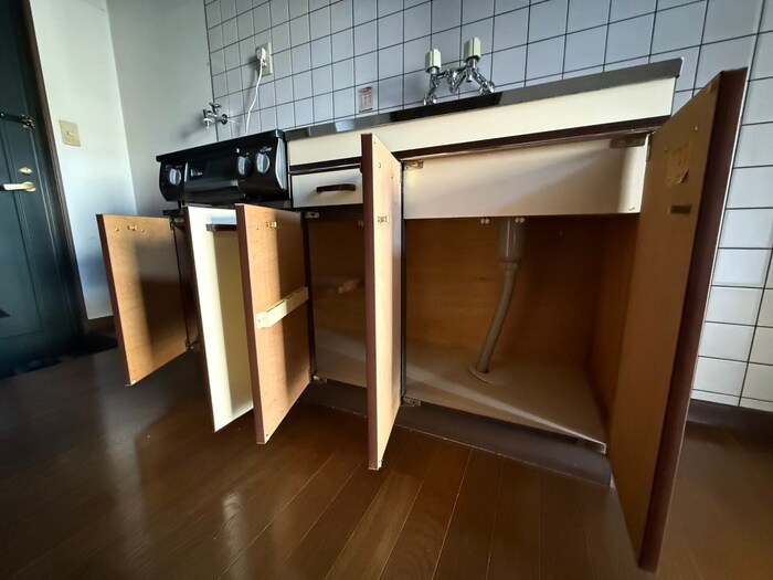 物件内観写真15　(収納)