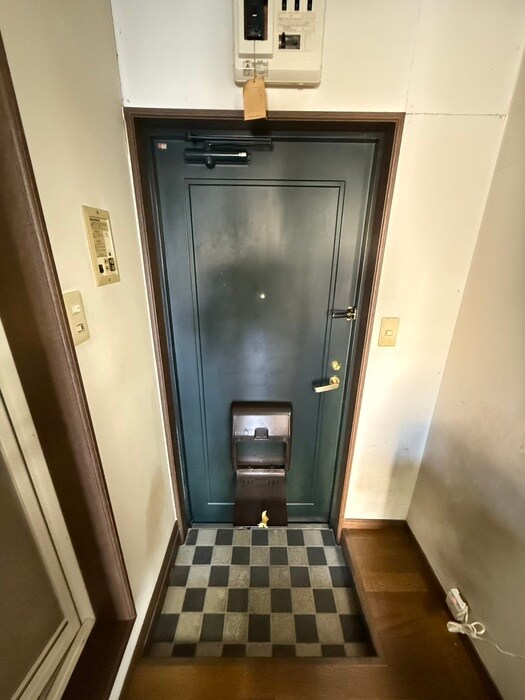 物件内観写真17　(玄関)