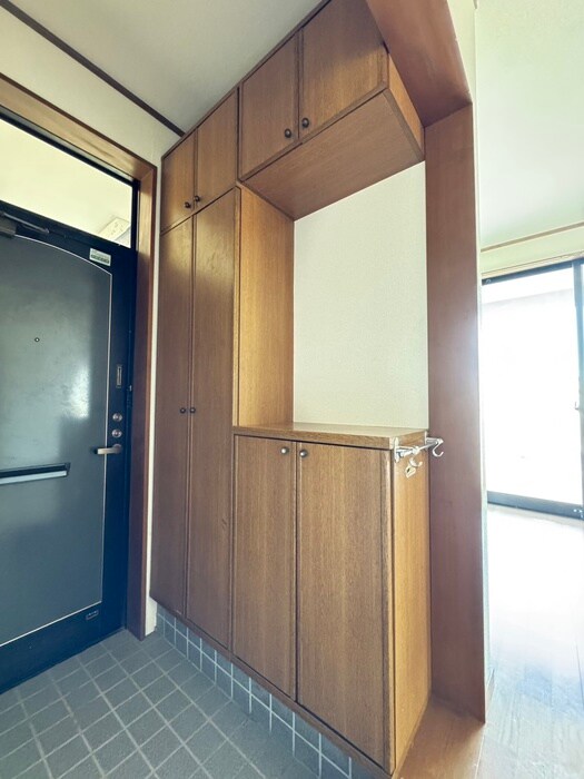 物件内観写真15　(靴箱)