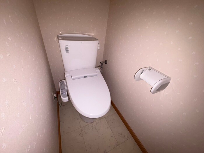 物件内観写真15　(トイレ)