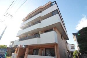 山建外観写真