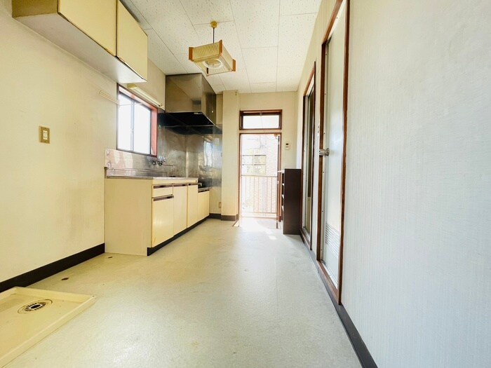 物件内観写真16　(廊下)