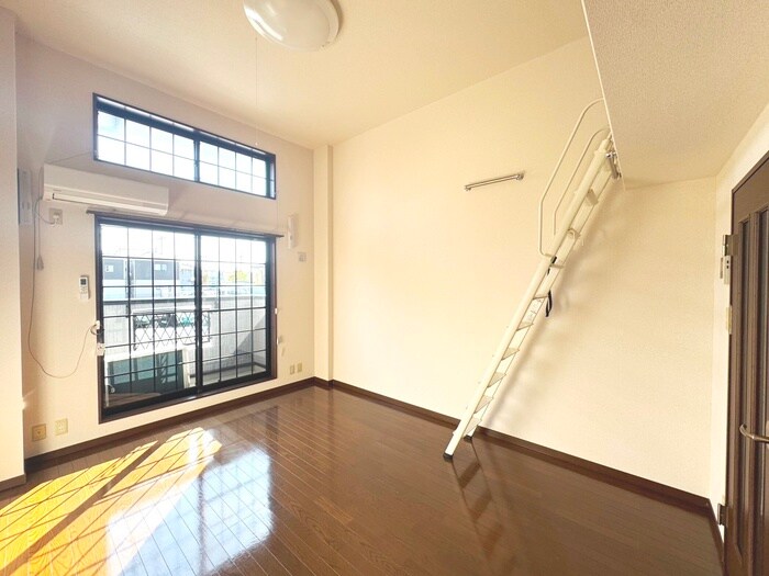 物件内観写真8　(居室)