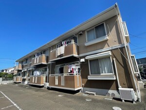 ベルパ－ク荒井１番館外観写真