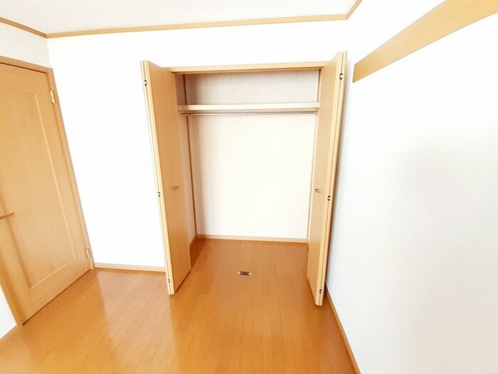 物件内観写真13　(収納)