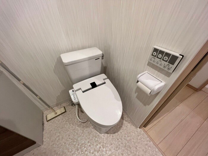 物件内観写真10　(トイレ)