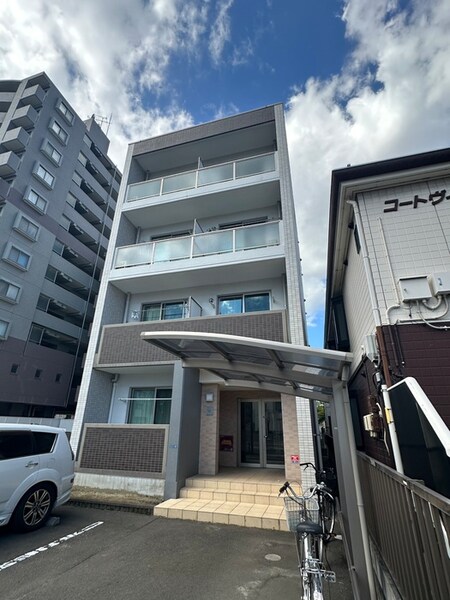 エルメゾン原町外観写真