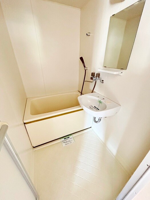 物件内観写真12　(バス／シャワールーム等)